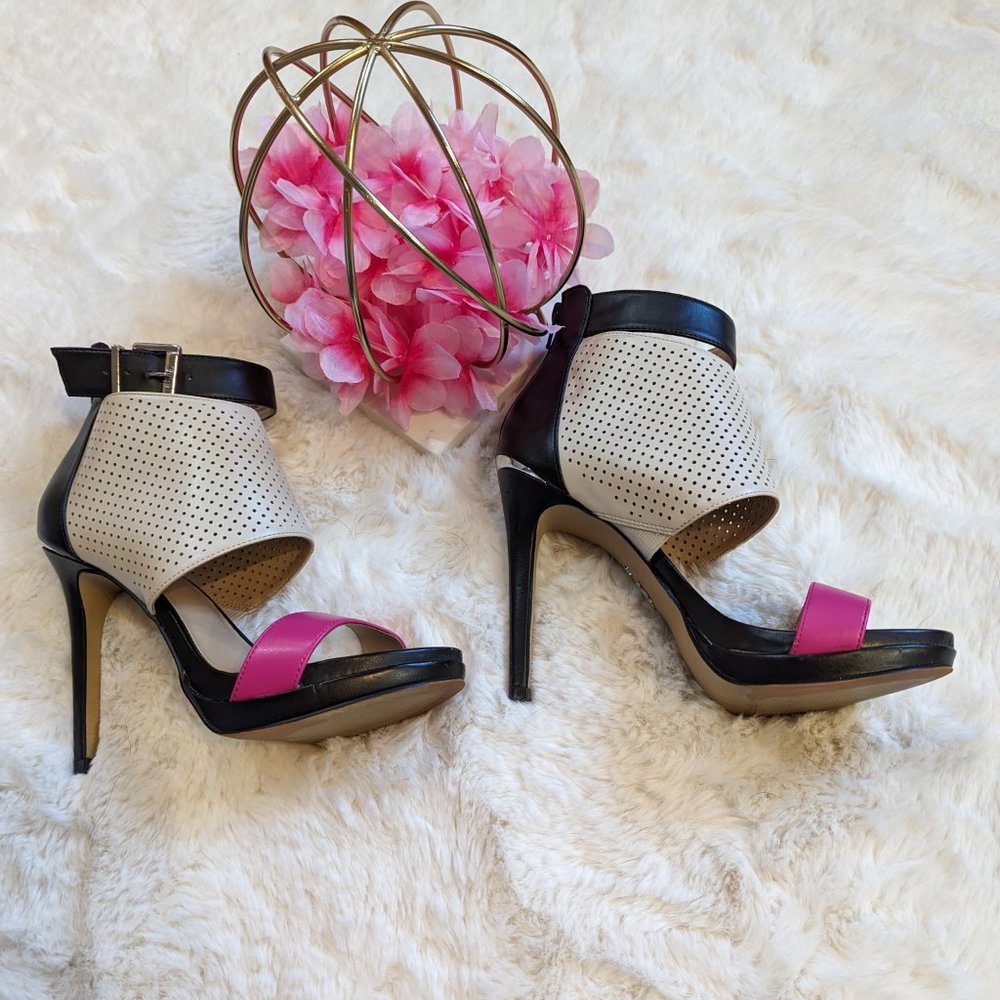 Juicy Couture sandals, size 7 - Picture 6 of 12